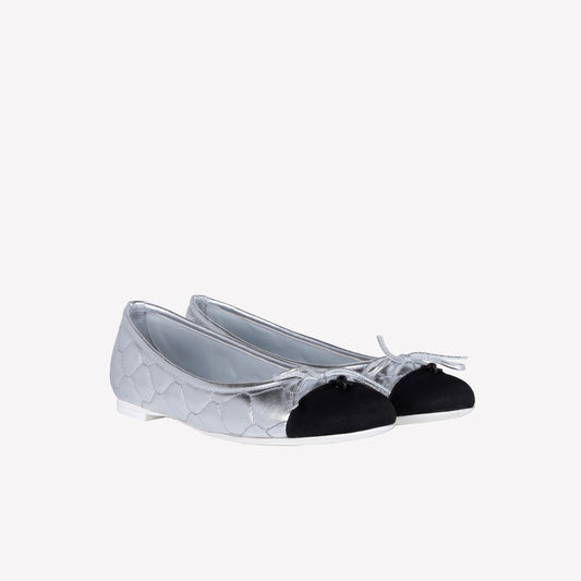 SILVER LAMINATED LEATHER BALLERINA WITH WAVY EMBROIDERY AND BLACK TIP FLY - Spring Summer Preview | Roberto Festa