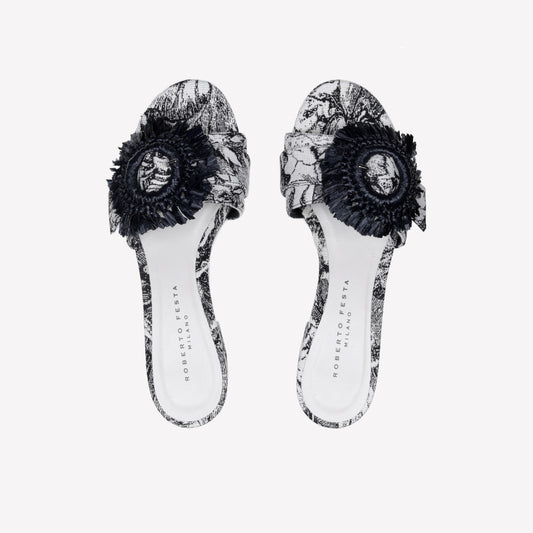 JACQUARD SLIPPER WITH WOVEN RAFFIA BUCKLE YAARA - Bianco_nero | Roberto Festa